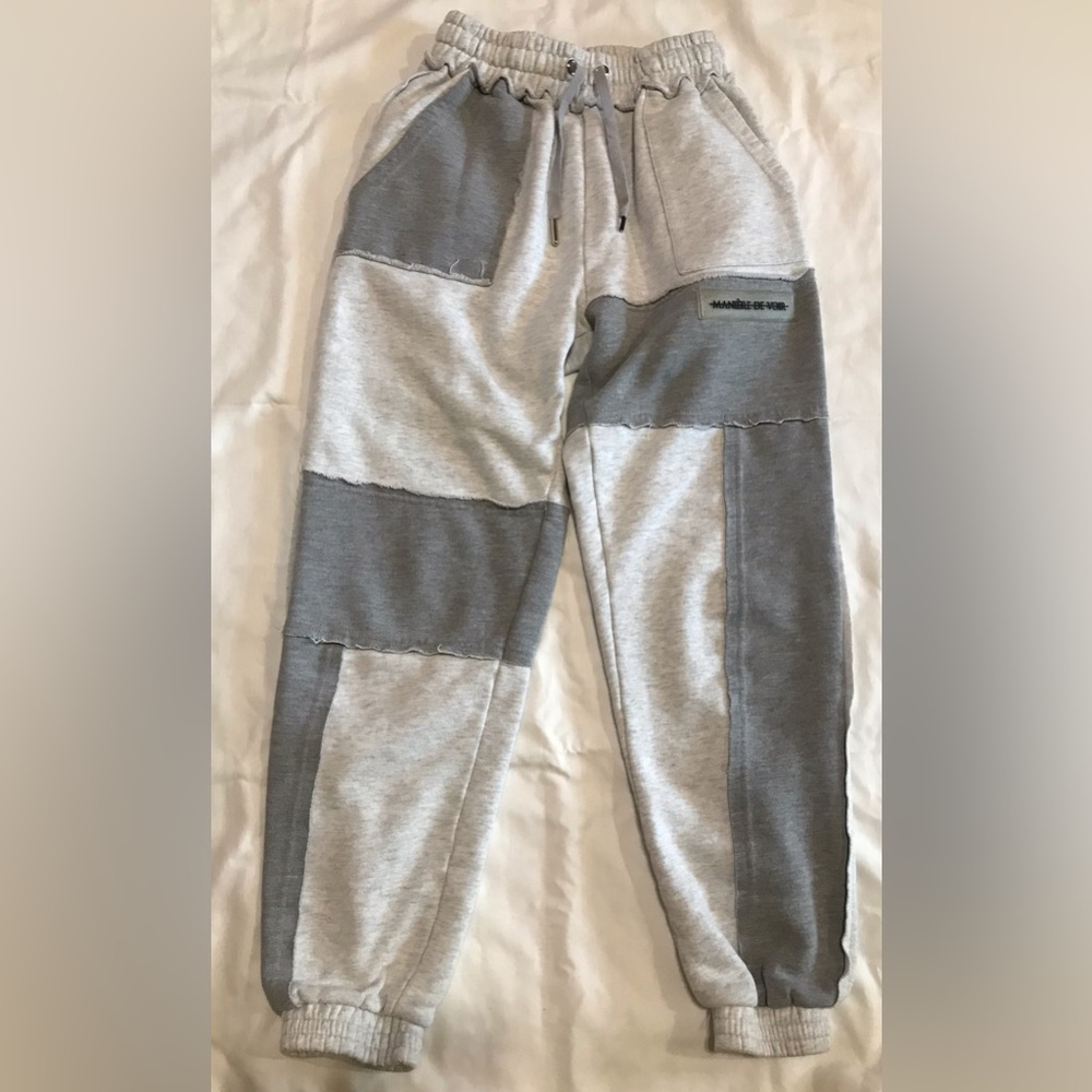 Maniere De Voir patch sweatpants